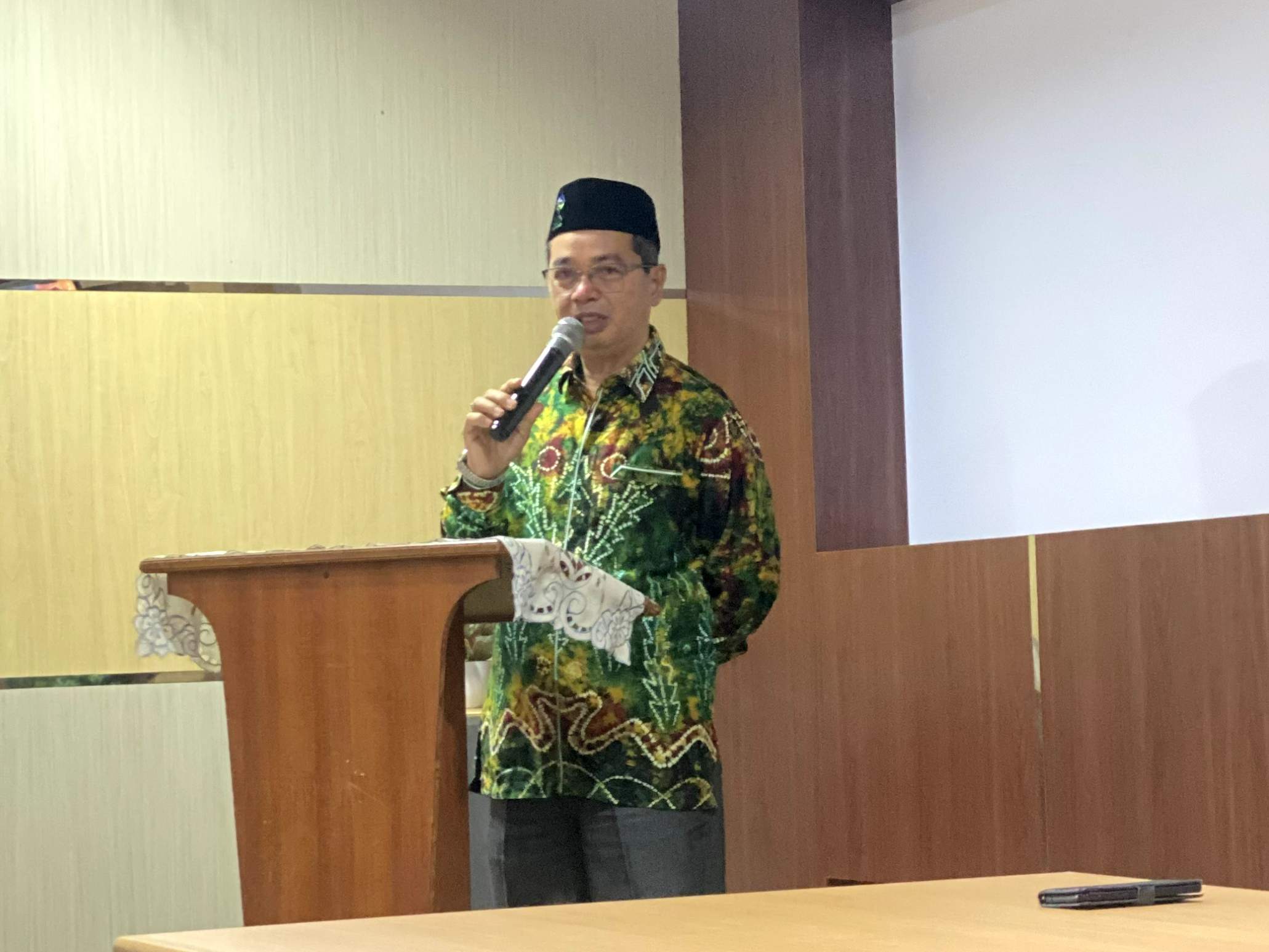 Prof. Sagir saat memberikan sambutan sekaligus membuka acara. (Foto:Humas)