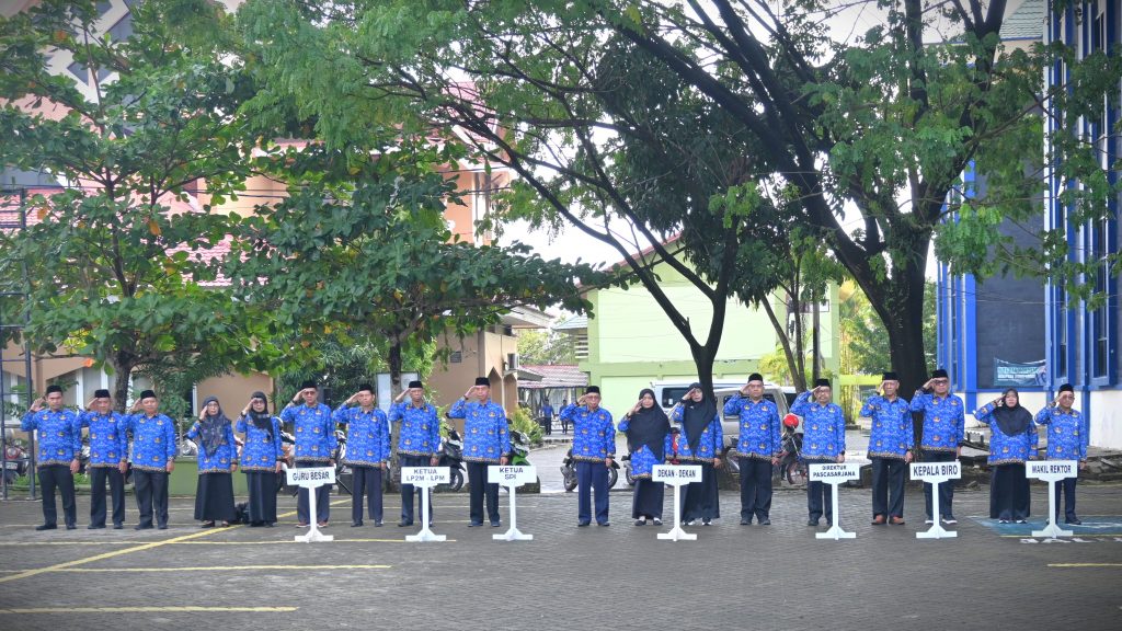 Barisan jajaran pimpinan dan guru besar (Foto:Humas/Jamal Ripani)