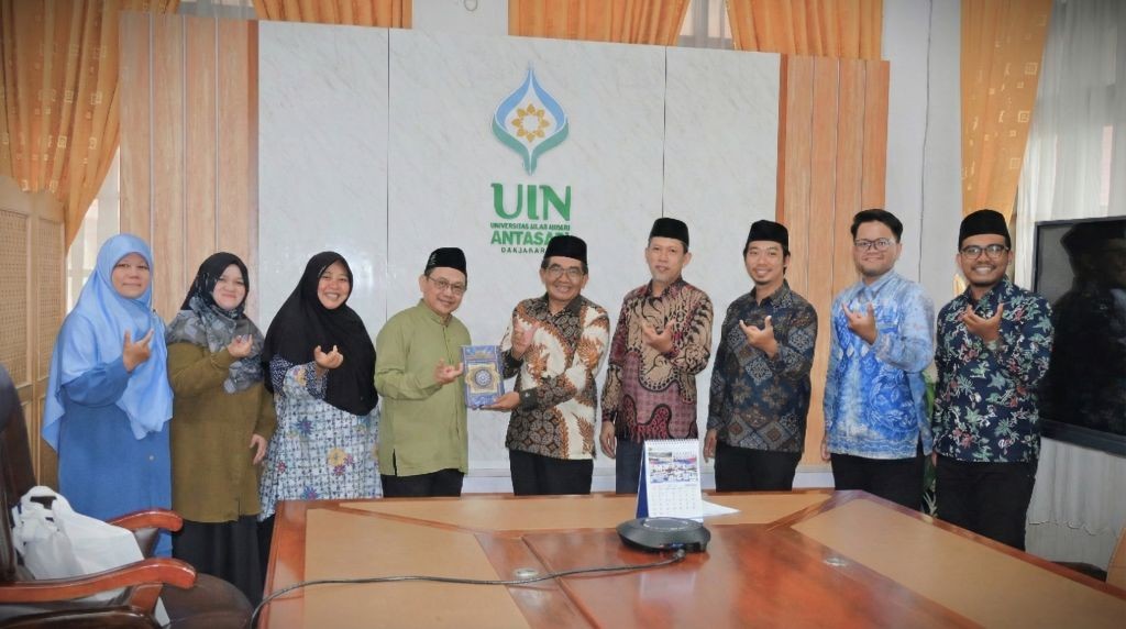 Foto bersama usai audiensi (Foto:Humas/Rahmi Hartati)