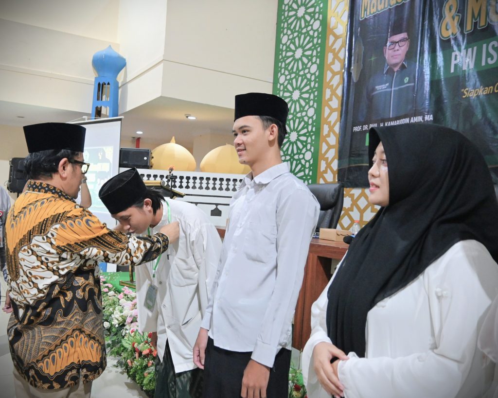 Prof. Dr. Phil. H. Kamaruddin Amin, M.A. saat simbolis membuka acara (Foto:Humas/Jamal Ripani)