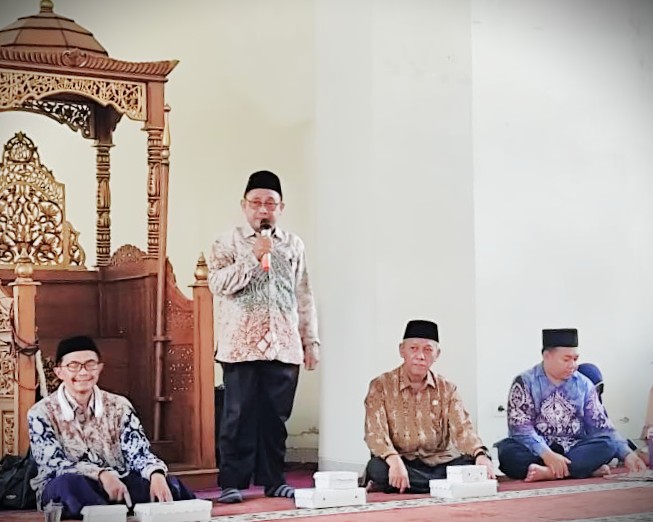 Wakil Rektor UIN Antasari Bidang Akademik dan Kelembagaan Dr. Muhdi, M.Ag. saat membuka Program Pemondokan Kampus 2 Tahap 2 2025/2026.
