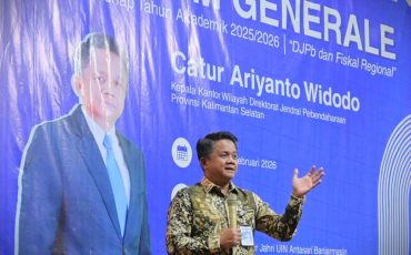 Catur Ariyanto Widodo, S.E., M.Int.Dev.Ec. saat menjadi narasumber (Foto:Humas/Jamal Ripani)