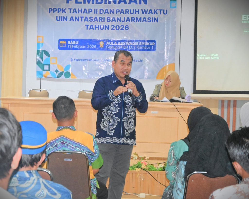 Dr. H. Zainal Ilmi, M.Pd.I. saat menjadi narasumber (Foto:Humas/Jamal Ripani)