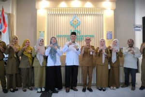 Foto bersama dengan perwakilan Pemkab Tabalong (Foto:Humas)