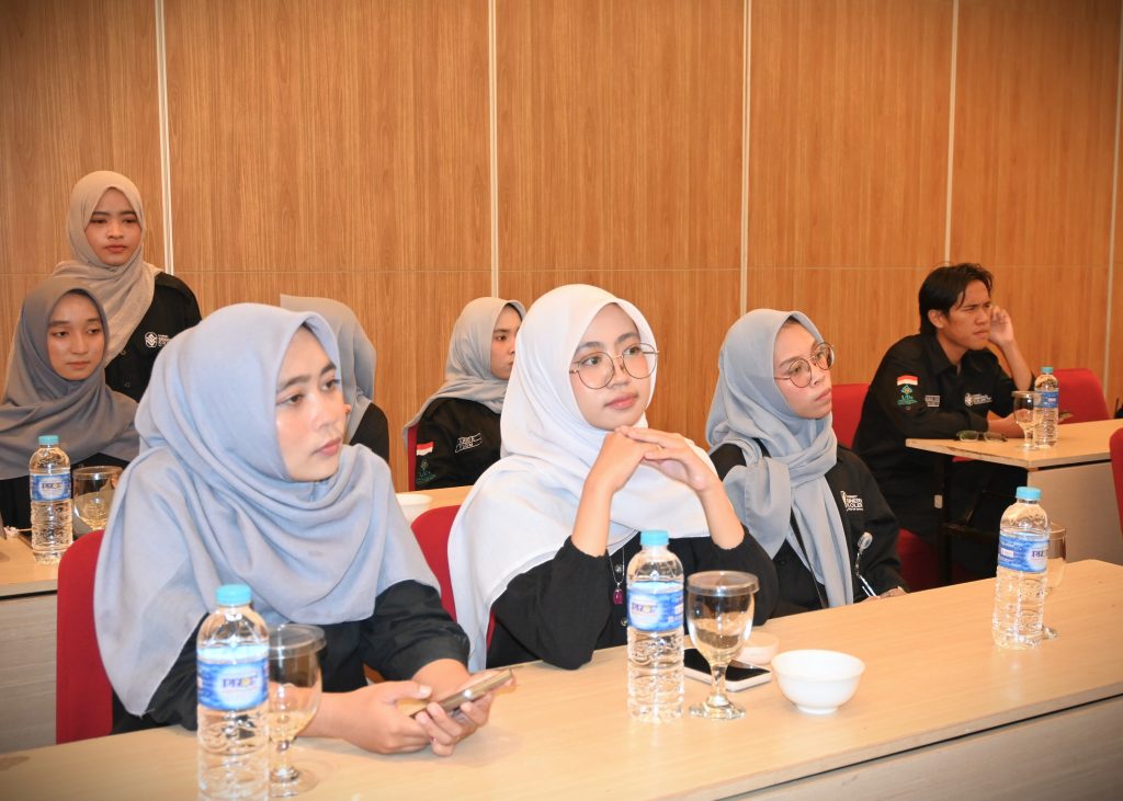 Para peserta saat mengikuti acara (Foto:Humas/Jamal Ripani)