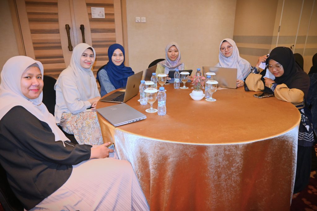 Para peserta sedang mengikuti pembekalan (Foto:Humas/Jamal Ripani)