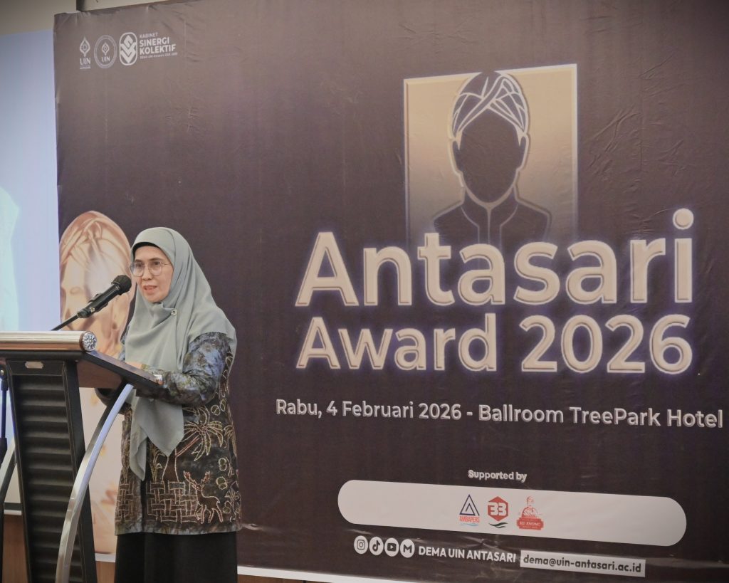 Prof. Dr. Hj. Nida Mufidah, M.Pd. saat memberikan sambutan (Foto:Humas/Jamal Ripani)