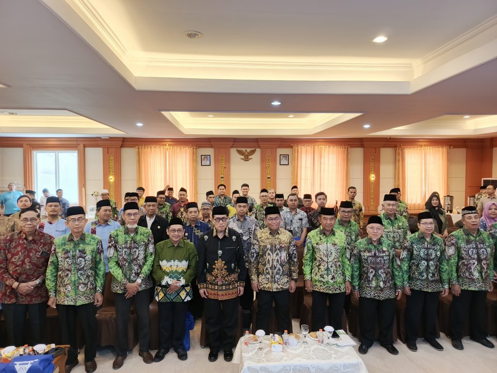 Wakil Rektor saat berfoto bersama usai pembukaan (Foto:Humas)