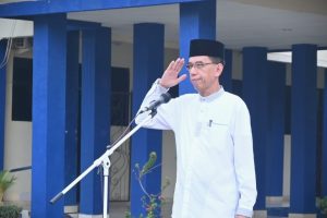 Dr. H. Hasni Noor, M.Ag. saat menjadi pembina Apel Senin, 30 Maret 2026 (Foto:Humas/Jamal Ripani)