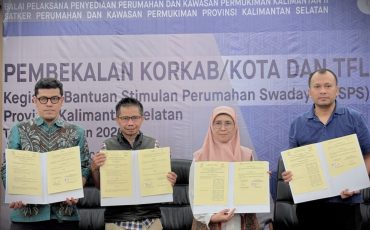 Foto bersama usai penandatanganan MoU (Foto:Tim Pusat Kerja Sama dan Hubungan Internasional)
