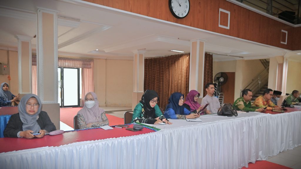 Para anggota senat yang berhadir (Foto:Humas/Jamal Ripani)