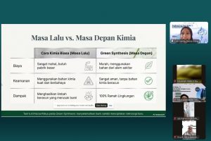 Penyampaian materi Kimia Bahan Lokal. Penyampaian materi Kimia Bahan Lokal.