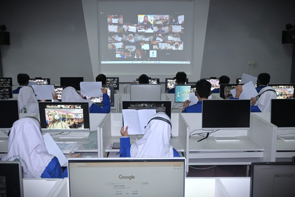 Suasana World Clasroom dengan Jepang (Foto:Humas/Jamal Ripani)