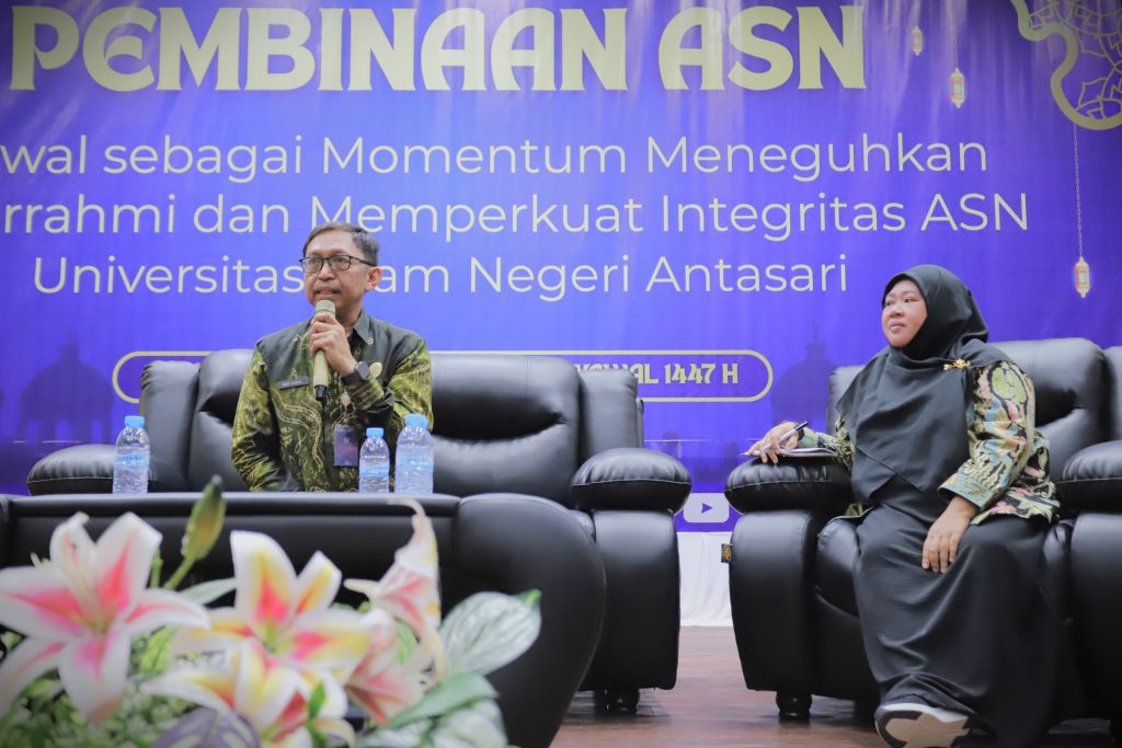 Andi Hikmal, S.Sos., M.H. saat memaparkan materi (Foto:Humas/Haitami)
