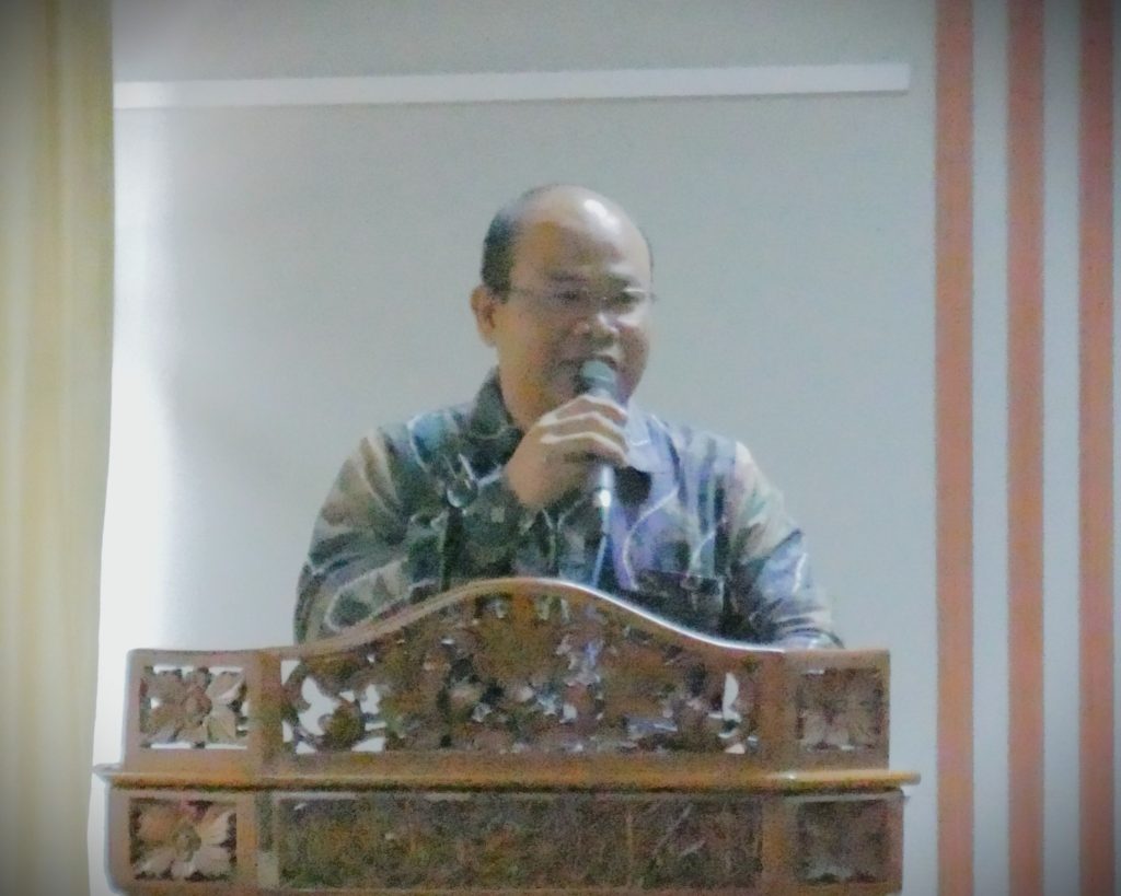 Dr. Taufik Hidayat, M.Kes., Psikolog saat memberikan sambutan.