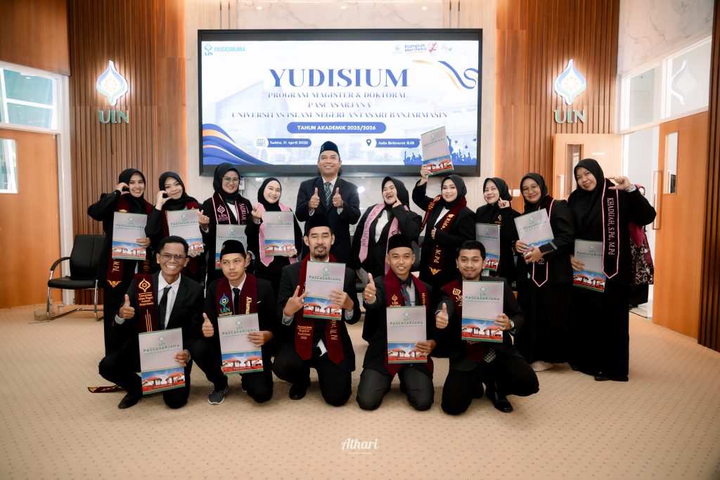 Foto bersama lulusan S-2 MPI (Foto:Panitia)