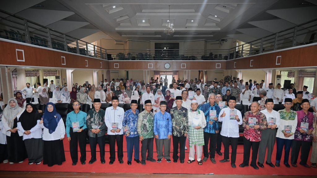 Foto bersama usai acara (Foto:Humas/Jamal Ripani)