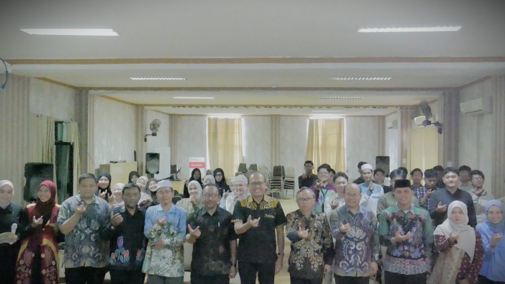 Foto bersama usai pembukaan.