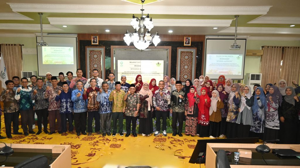 Foto bersama usai pembukaan (Foto:Humas/Jamal Ripani)