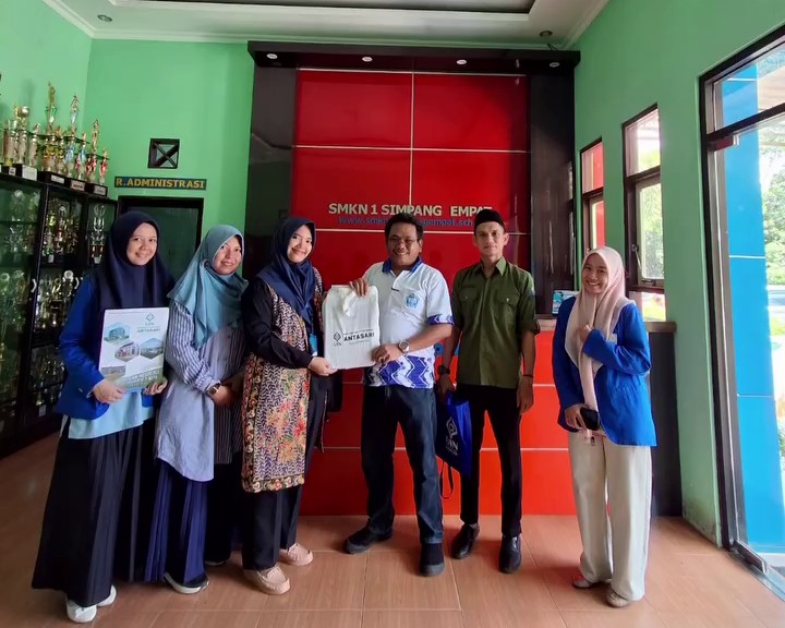 Kunjungan ke SMKN 1 Simpang Empat.