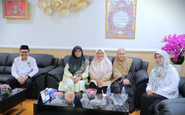 Silaturahmi Sekretaris LBM PBNU dengan Rektor UIN Antasari (Foto Humas)