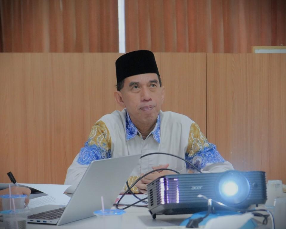 Dr. H. Hasni Noor, M.Ag. saat memimpin rapat, 7 Mei 2026 (Foto:Humas/Neco EP)