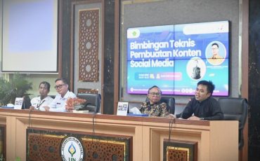 Fajrianor, M.Pd. saat menyampaikan laporan (Foto:Humas/Jamal Ripani)
