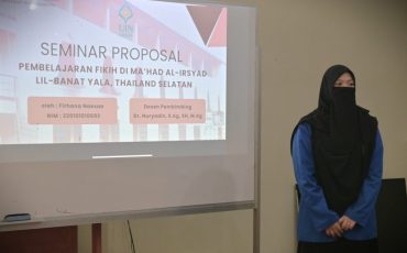 Firhana Naesae saat presentasi (Foto:Humas/Jamal Ripani)