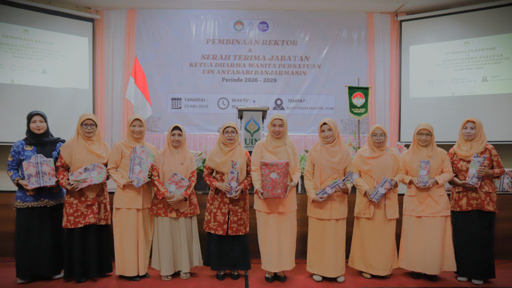 Foto bersama peraih doorprize sesi 1 (Foto:Humas/Haitami)