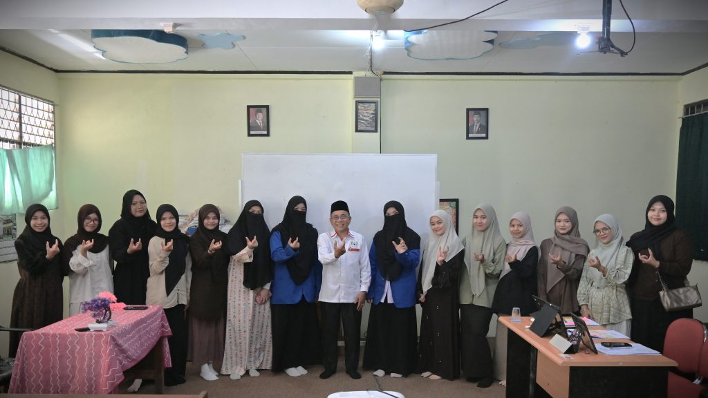 Foto bersama usai acara (Foto:Humas/Jamal Ripani)