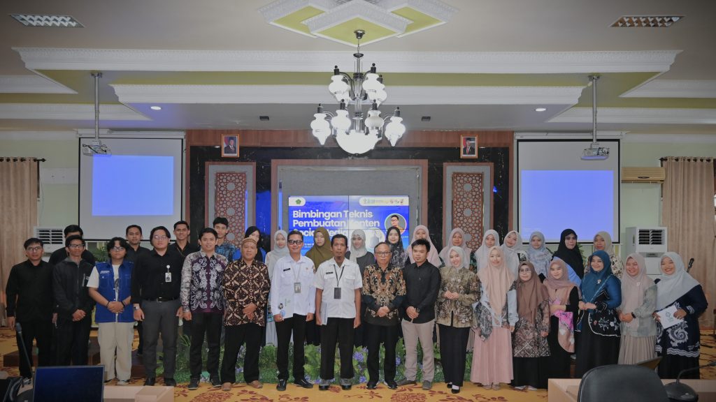 Foto bersama usai pembukaan (Foto:Humas/Jamal Ripani)