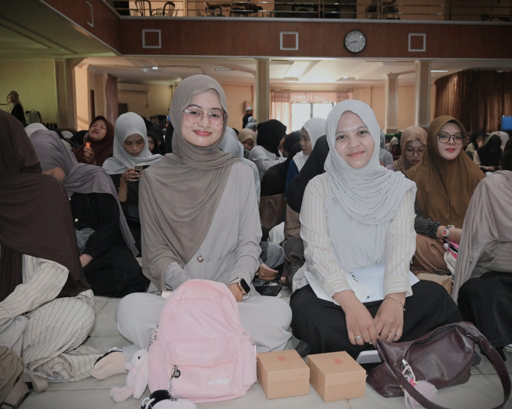Husnul Khatimah saat mengikuti pembinaan bersama temannya (Foto:Humas/Jamal Ripani)
