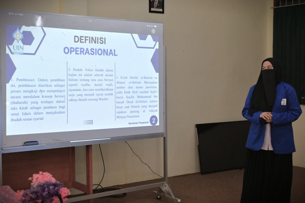 Ikhwana Jangoh saat melakukan presentasi (Foto:Humas/Jamal Ripani)