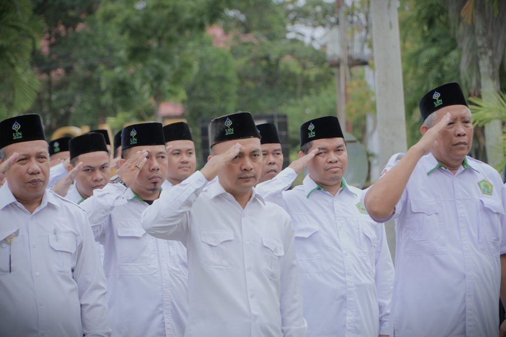 Para pegawai saat mengikuti apel (Foto:Humas/Neco EP)