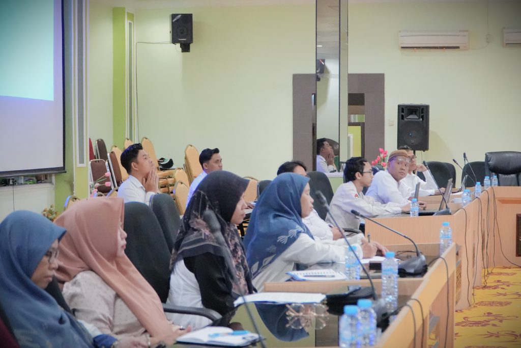 Para peserta saat mengikuti rapat (Foto:Humas/Neco EP)