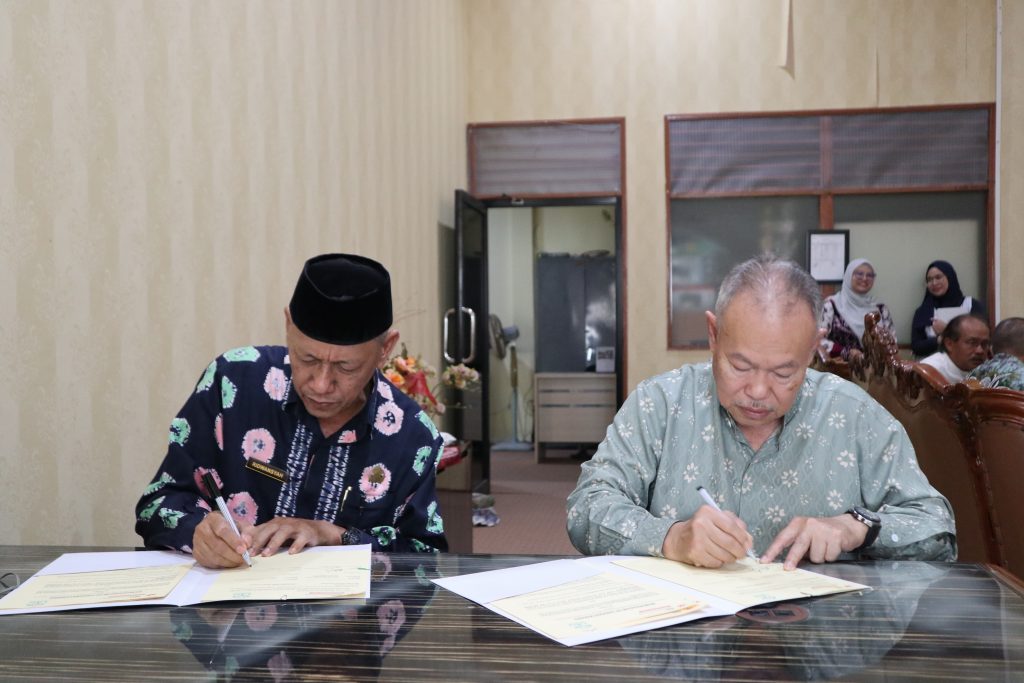 Proses penandatanganan MoU (Foto:Humas)