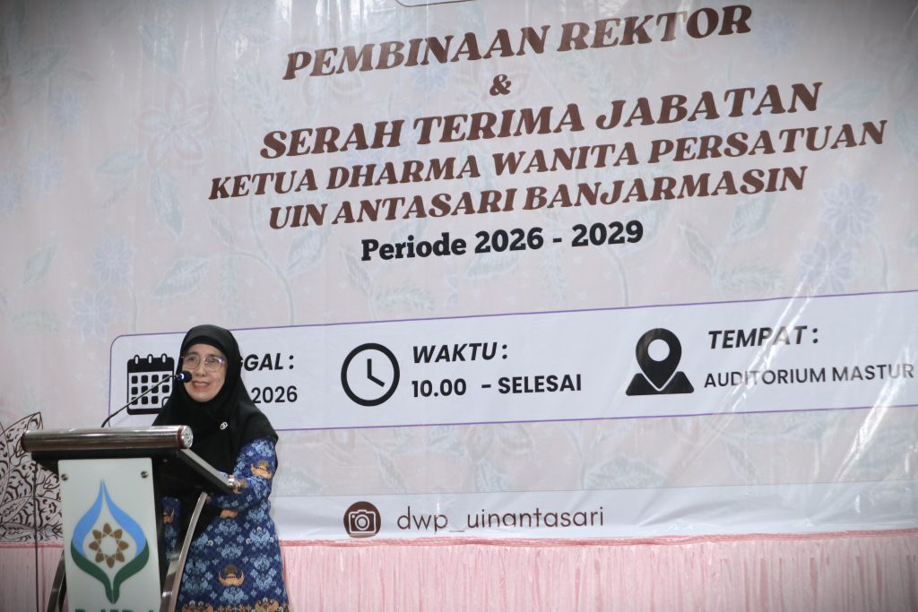 Rektor Prof. Dr. Hj. Nida Mufidah, M.Pd. saat memberikan arahan (Foto:Humas)