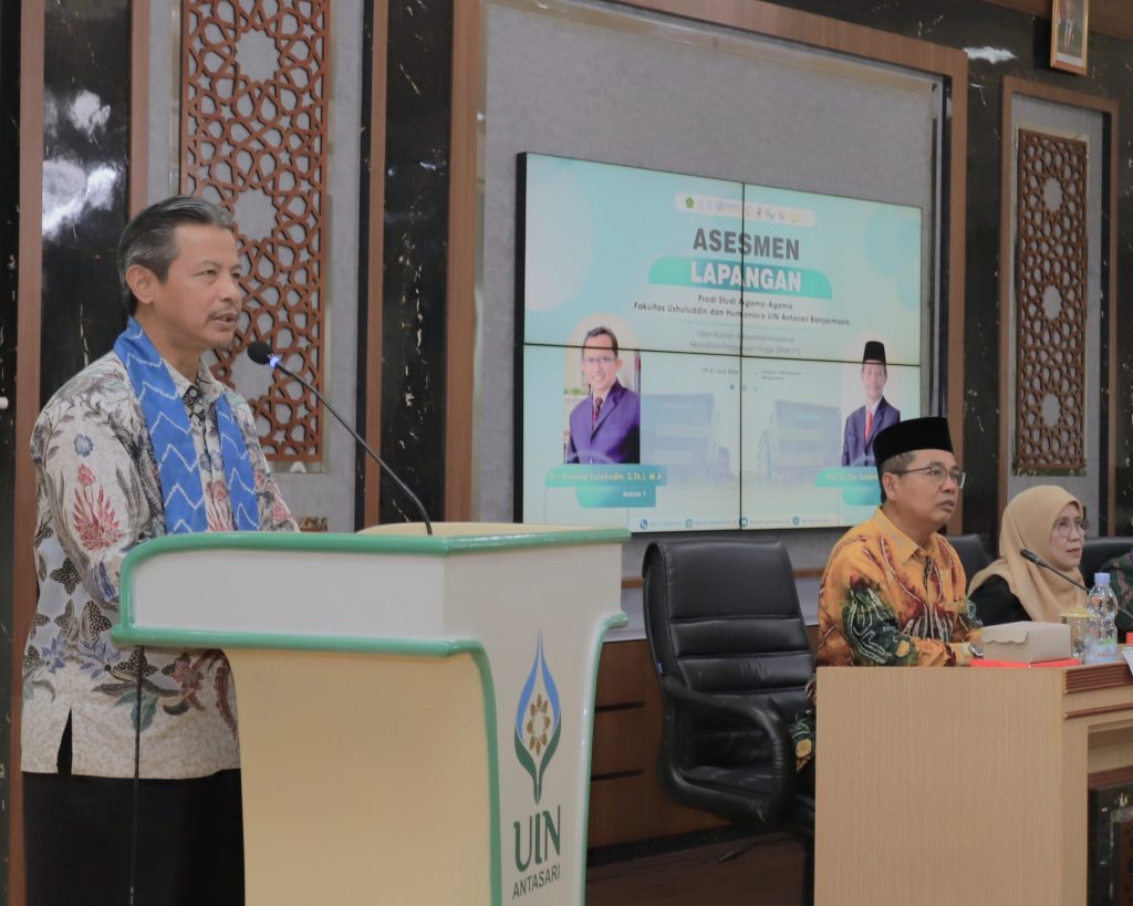 Asesor 2 Prof. Dr. Drs. Sudarman saat memberikan sambutan (Foto:Humas/Rudy Hr)
