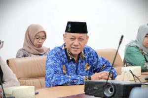 Karo AAKK UIN Antasari Dr. H. RIdwansyah, M.Si. saat menghadiri Rakor (Foto:Humas/Rahmi Hartati) Karo AAKK UIN Antasari Dr. H. RIdwansyah, M.Si. saat menghadiri Rakor (Foto:Humas/Rahmi Hartati)