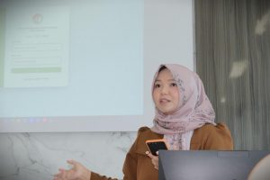 Nina Maulina Noor Fajriah, S.Kom. saat menjadi pemateri Uji Coba (Foto:Humass)