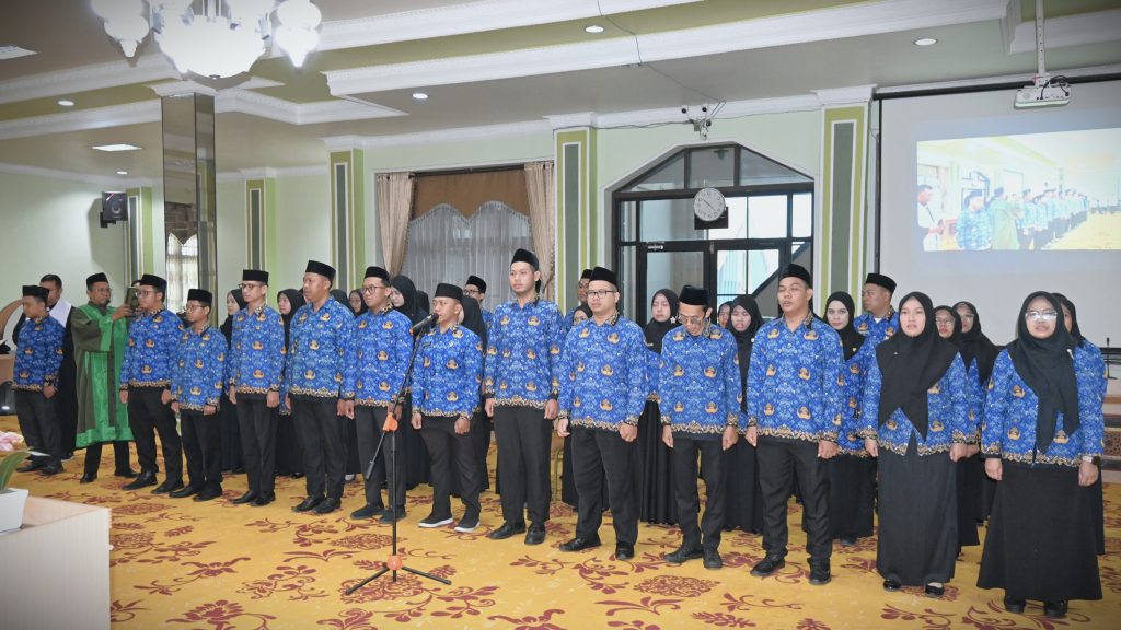 Para PNS yang dilantik (Foto:Humas/Jamal Ripani)