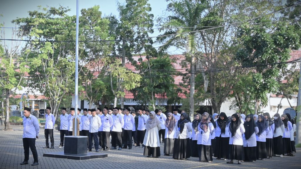 Suasana Apel Senin (Foto:Humas/Jamal Ripani)