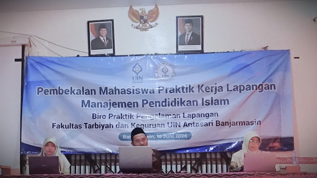 Tim PPL saat memberikan pembekalan.