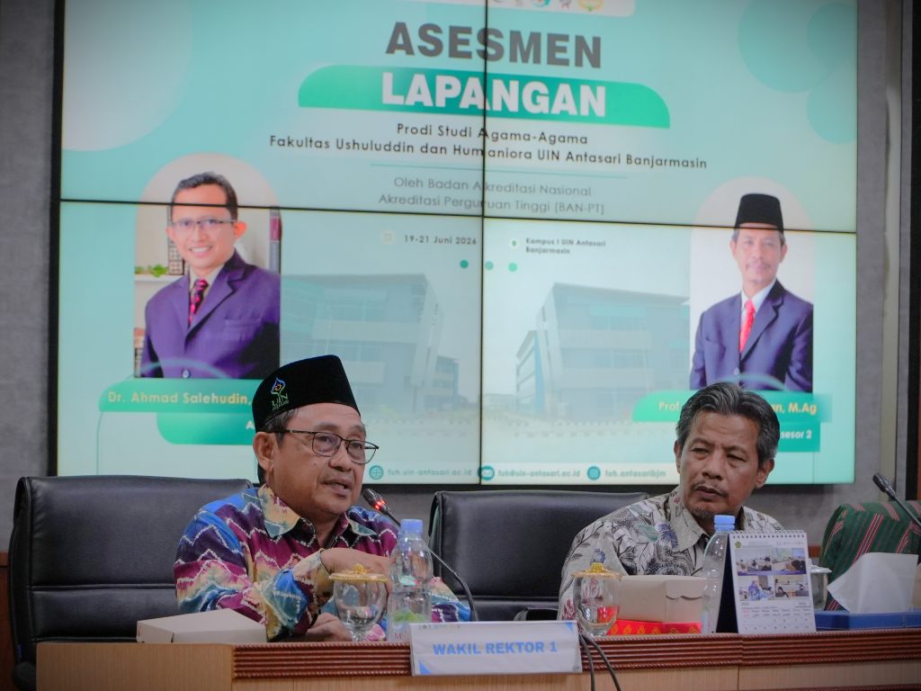 Wakil Rektor Dr. Muhdi, M.Ag. saat menutup acara (Foto:Humas)