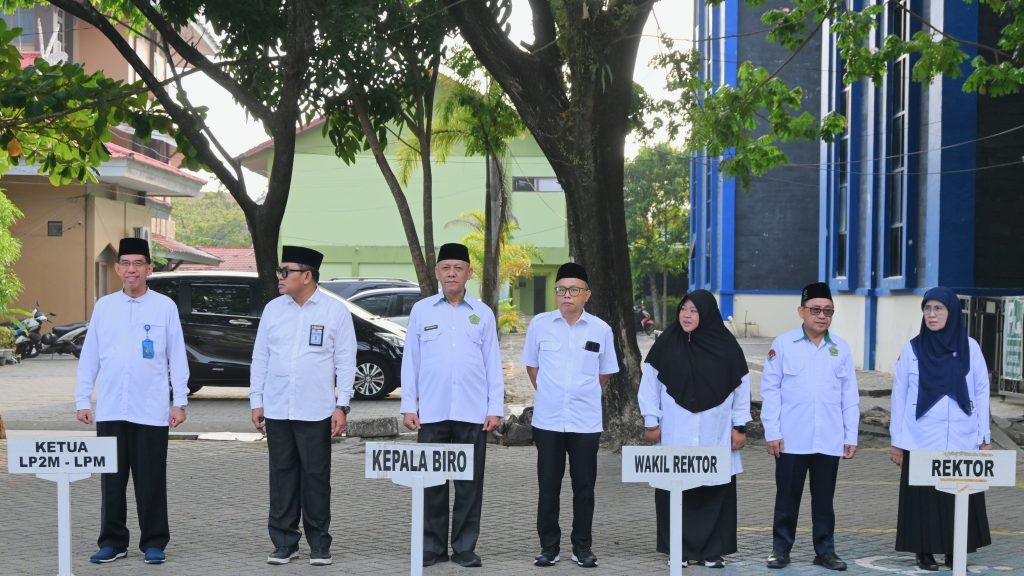 Barisan pimpinan.