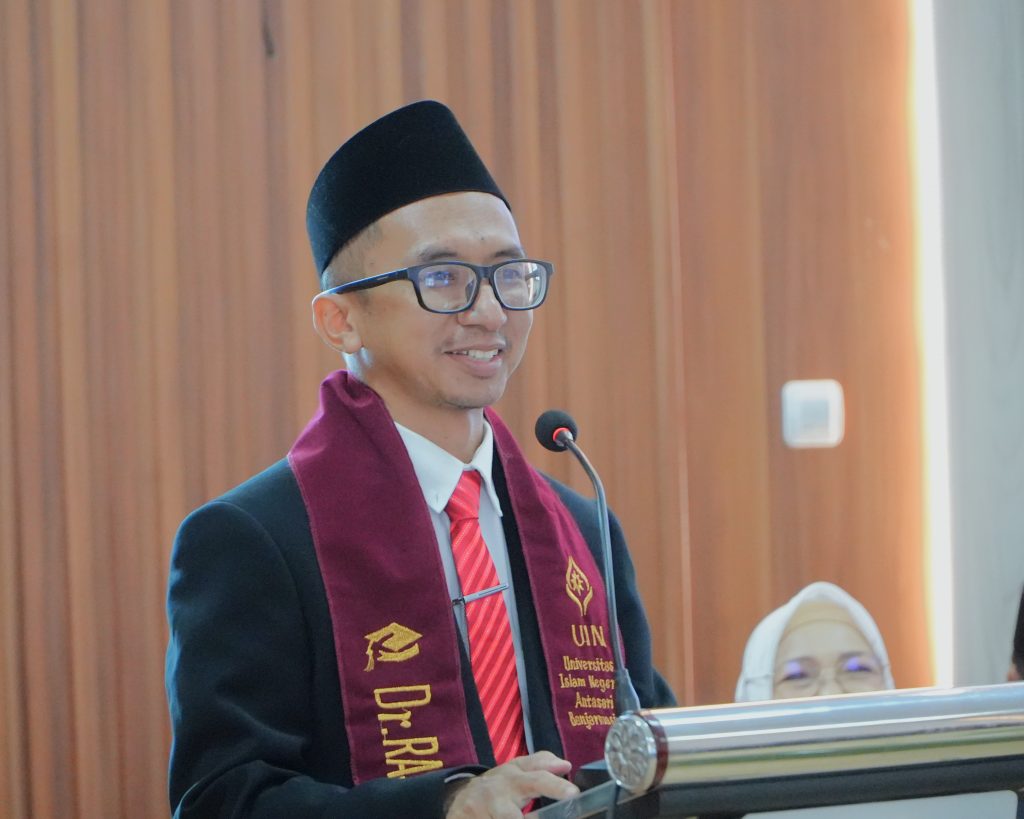 Dr. Rasyid Rizani, M.H.I. saat menyampaikan kesan dan pesan.
