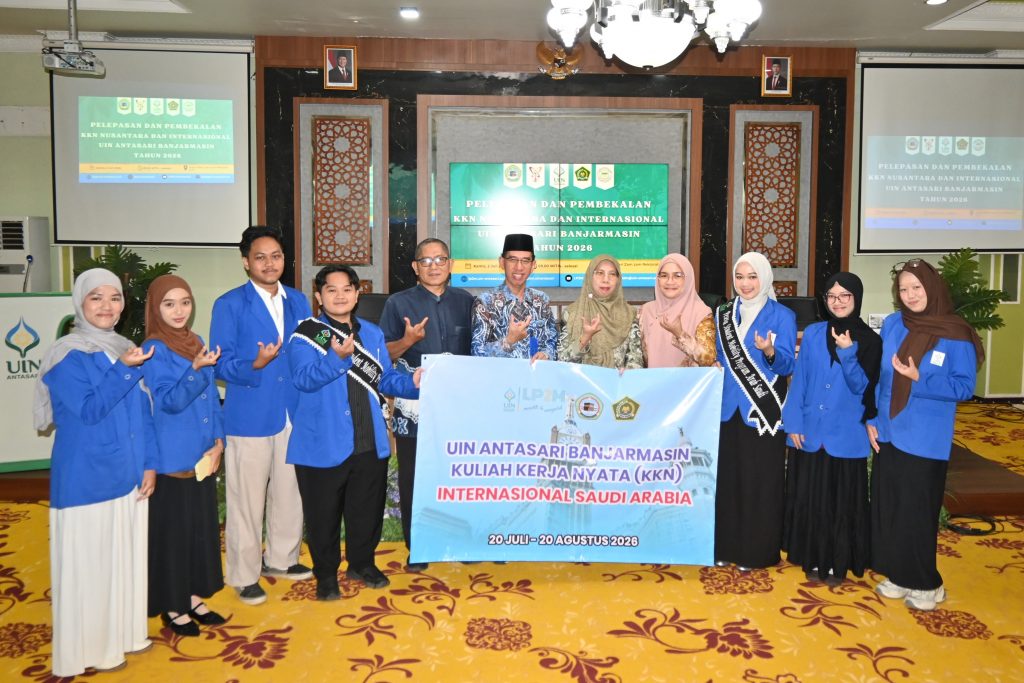 Foto bersama Kelompok KKN Arab Saudi (Foto:Humas)