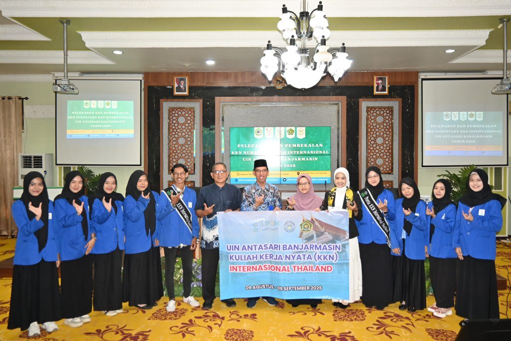 Foto bersama Kelompok KKN Thailand (Foto:Humas)