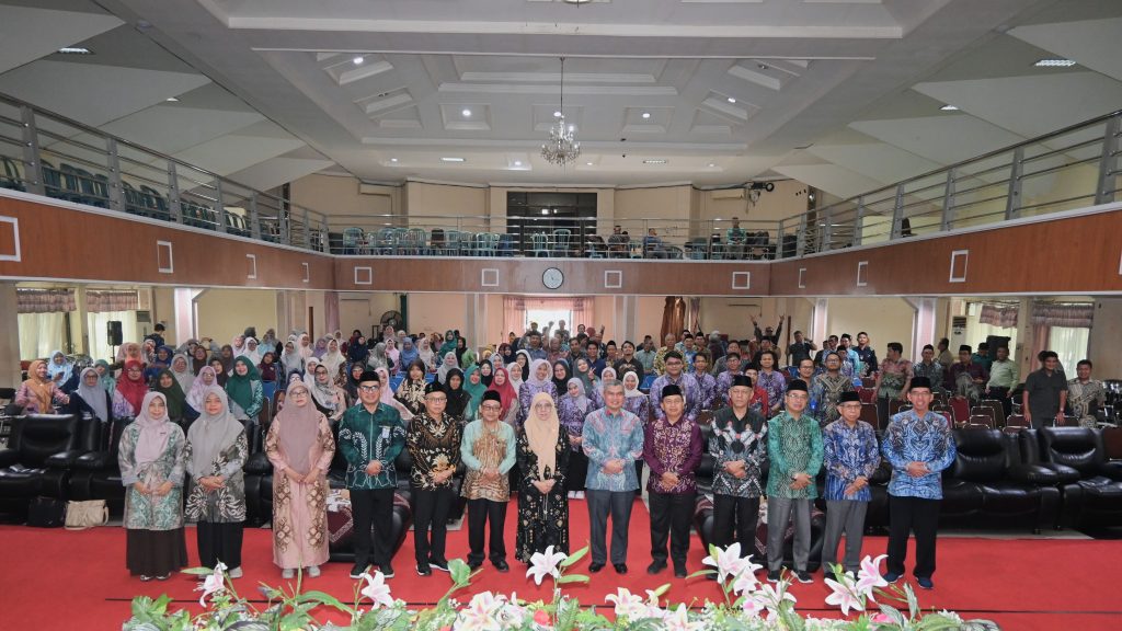 Foto bersama usai acara.