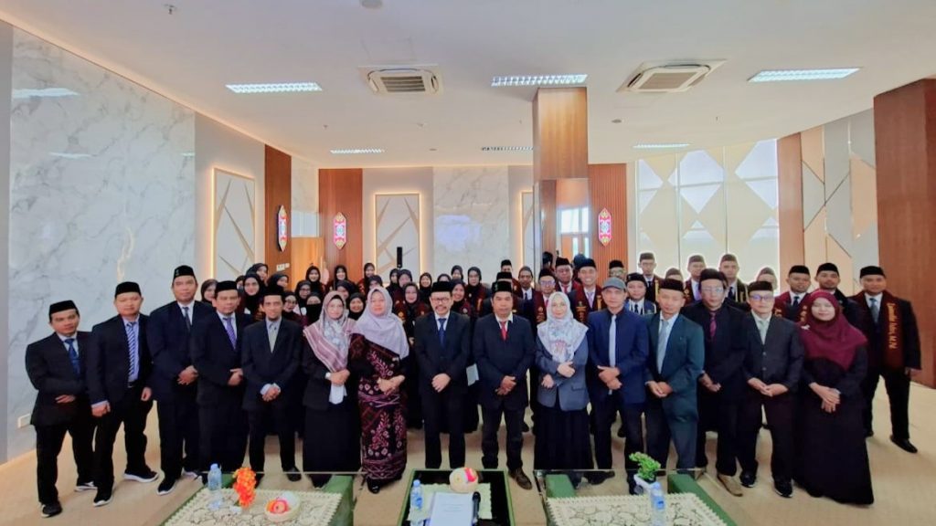 Foto bersama usai acara.